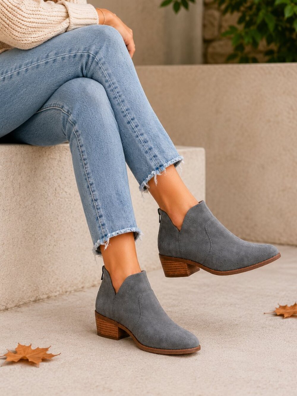 BOC Born Gray Comfort Ankle Booties Back Zip Block Heel Size 6.5